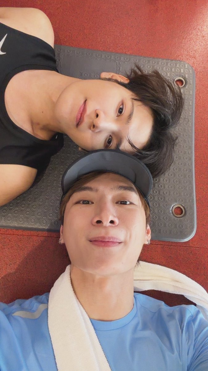 sunsheii's tweet photo. gmn ga dikira pacaran klo di gym kek gni.. https://t.co/HqfOrj4nCT