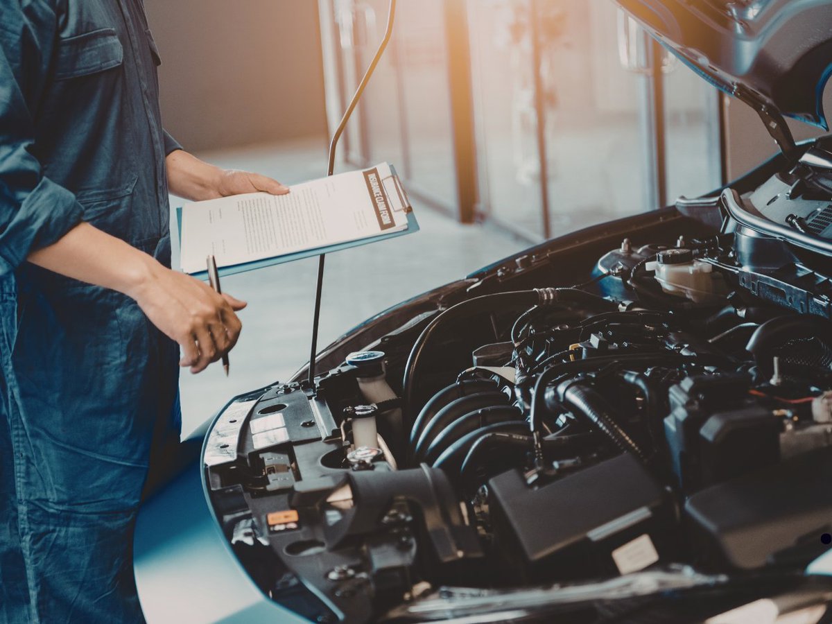 Monroe_CDJR's tweet photo. The expert technicians at the Monroe Dodge Chrysler Jeep Ram Superstore Service Department are here to ensure your vehicle performs at its best! Schedule a service appointment with The Low Payment Kings today! https://t.co/4zxYIOQLEB
#GetAmericaRollingAgain #LPK https://t.co/lgKujhi846