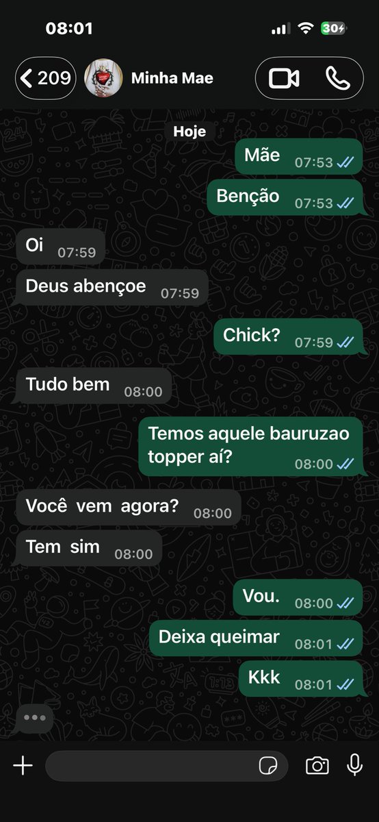 tsmenezes's tweet photo. Mãe sendo mãe! https://t.co/XqZ9xris4j