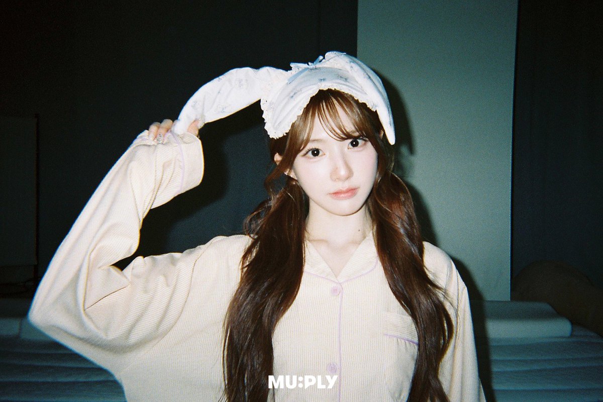 MUPLY_PLAYLIST's tweet photo. @triplescosmos #돌들의침묵 | @triplescosmos
˗ˋˏ헐ˎˊ˗ 돌침 수련회에 트리플에스 완전체 옴
이게 진짜 K-수련회의 맛이지...
트리플에스 방에 교관 몰래 놀러오실 분 ><

𝟲/𝟭𝟯 (토) 𝟴𝗣𝗠 돌들의침묵 트리플에스 편
MUPLY에서 확인하세요✨
#트리플에스 #tripleS #Baby_Flower https://t.co/JIDoYi7wvS