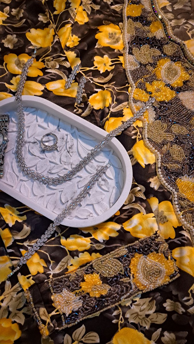 ivaa3_'s tweet photo. 5 June 🤎✨️. https://t.co/rABl5zsYeq