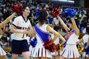 pinks240's tweet photo. バレーの早慶戦で慶應大が勝ったのは12年ぶりとのこと。その2014年の慶大の主将がおれたちの柳田将洋。リベロは野瀬さん。早稲田にいたのが🐱と喜入くん。
https://t.co/czteGYoTIg https://t.co/S9QuJeWiOp