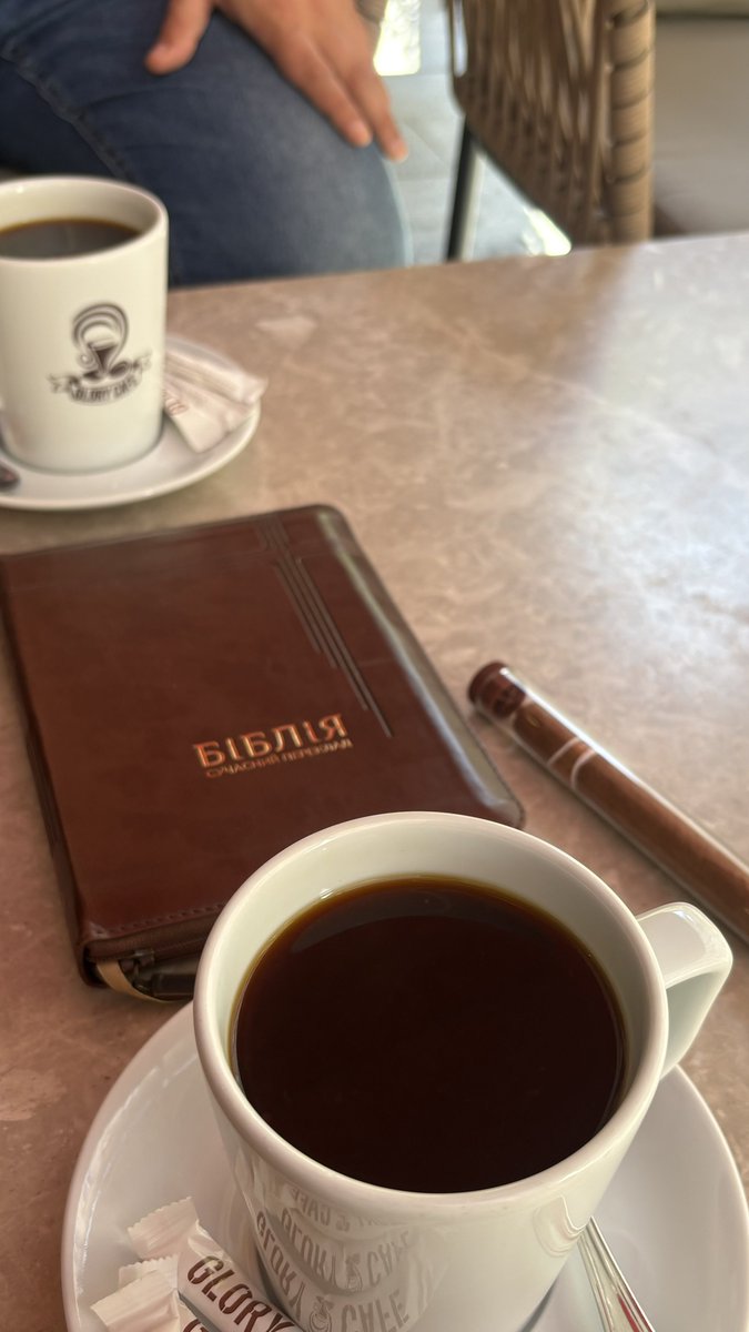 cryptadii's tweet photo. A proper start of the day 🙌🏻☕️ https://t.co/a1sVnpY8So