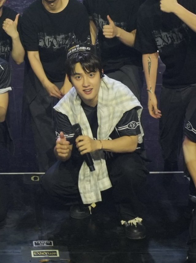 do_dyasoo's tweet photo. he was                                      he’s still
a baby                                       a baby https://t.co/kESZOPaoDn