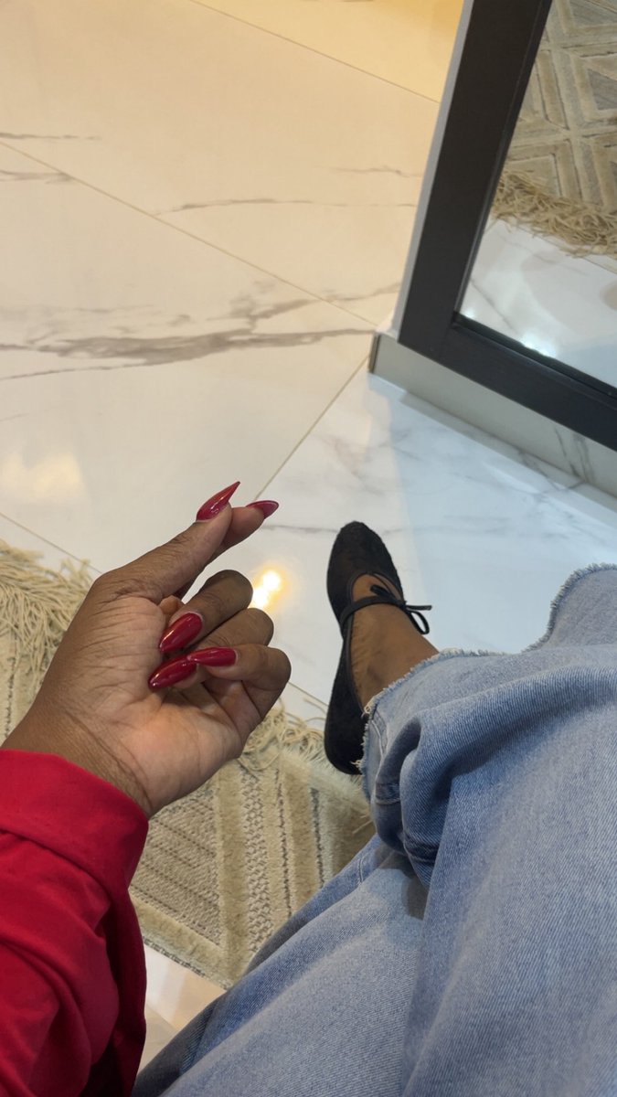 Tomii 💅 tweet media