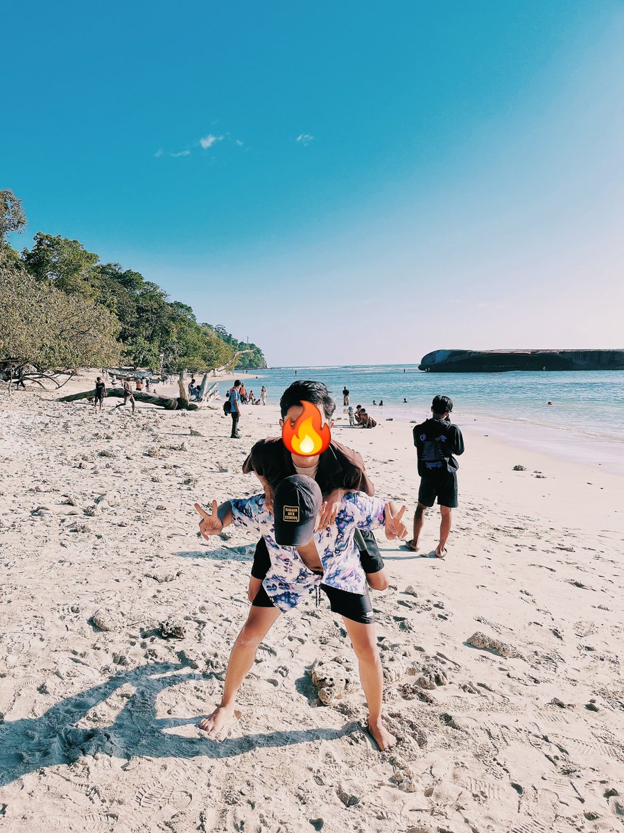 ibracorpius's tweet photo. 2 manusia jawa, explore tanah sunda
hatur nuhun bos dah ngajakin main,
jangan lupa "cai haneut"🤣🤟🏻 https://t.co/BEA8PNHCgl