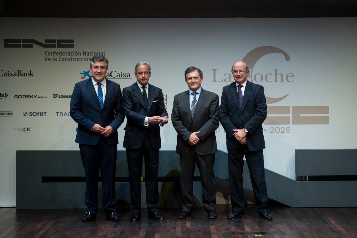 CncConstruccion's tweet photo. En los II Premios de la CNC, @grupolantania  fue reconocida como Mejor Iniciativa en Actividad Internacional por su expansión en mercados estables, alianzas locales y apuesta por sostenibilidad y digitalización, reforzando su crecimiento y presencia exterior.
#Construcción #CNC https://t.co/RkvJrJmFn6