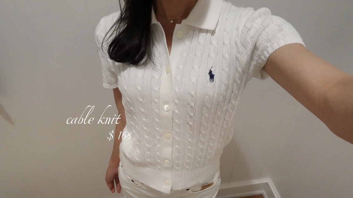 __usapi_x's tweet photo. 私はある程度好きな服を着てメイクして綺麗な格好でオフィス行くことでモチベが保たれるタイプだけど、やっぱり朝起きるの辛いし少しでも寝ていたいということで最近は⬇️の感じで楽＋綺麗見えをできるよう工夫中
・ハーフアップにすることでワンカールでもきまる！朝のスタイリング楽→ヘアクリップを少し良いものに！→Alexandre De Parisを購入💪🏻モチベも上がる！

・Ralph Lauren、CABaN、TOMMY HILFIGERのような、高いけど高すぎない()ブランドのシャツやニット、カーディガンを買う→これ1枚着るだけでコーデも素敵になるしモチベも上がる、朝コーデ決めるのに時間かからない(フレアスカートやパンツと合わせるだけで素敵なコーデ完成👏🏻)

・通勤バッグを好きなものに
毎日使うものだからこそこれをお気に入りのものにすることでモチベ上がる！私はLongchamp、Ralph Lauren、CHARLES & KEITH辺りを愛用中。
