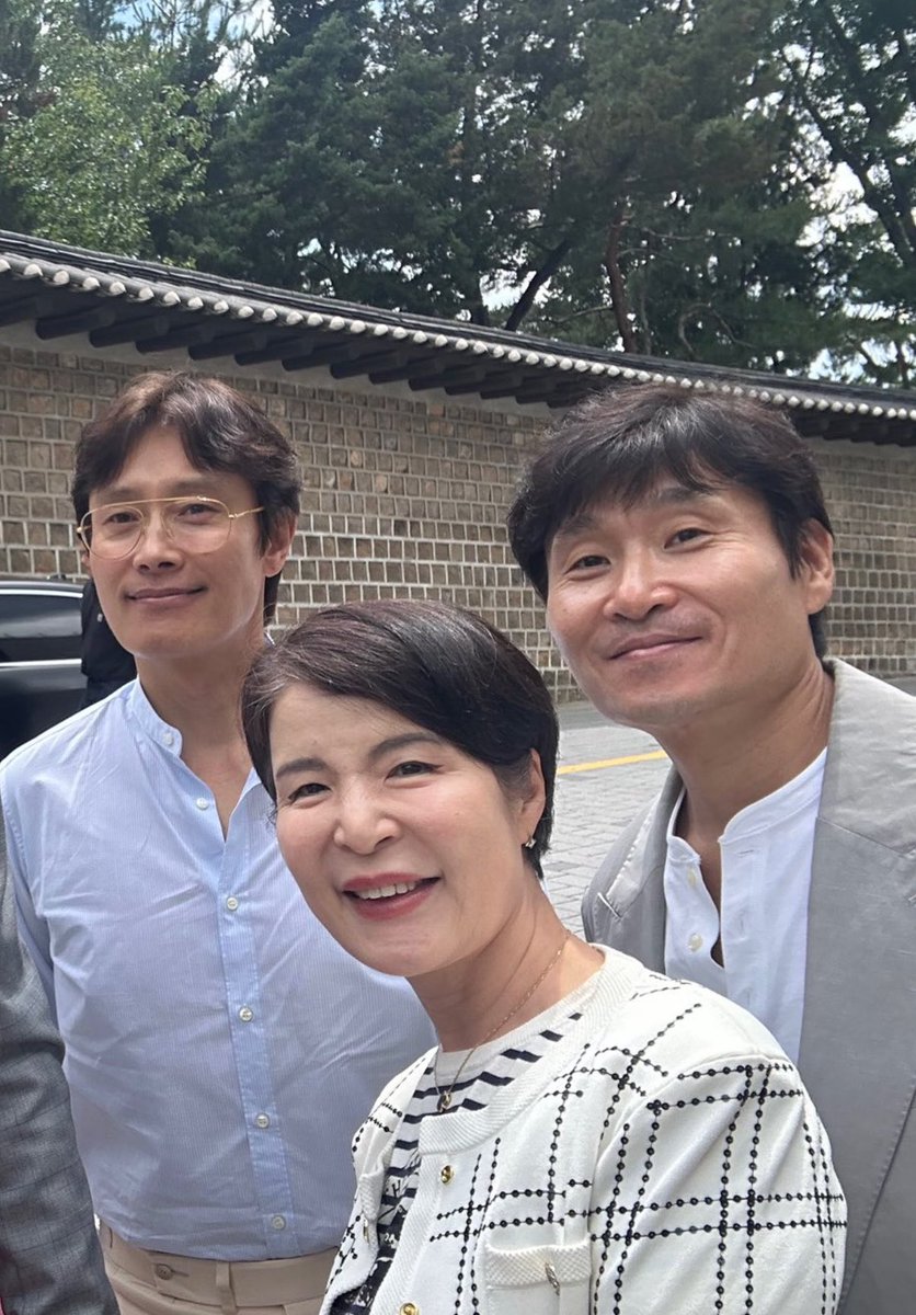 cattowriter's tweet photo. I miss Pak Charles and Lee Byunghun a lot 🥹 https://t.co/2VI5ts1WNG