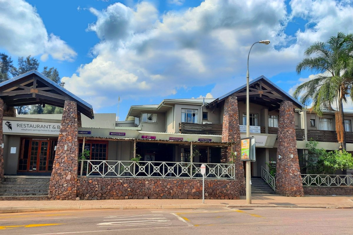 ElephantSprings's tweet photo. Youth Day is next Tuesday! Make it a long weekend and take off next Monday to spend a fun-filled extended stay in Bela Bela. Book now at https://t.co/PpBCtk7xiZ. https://t.co/8gPpXpF7z4