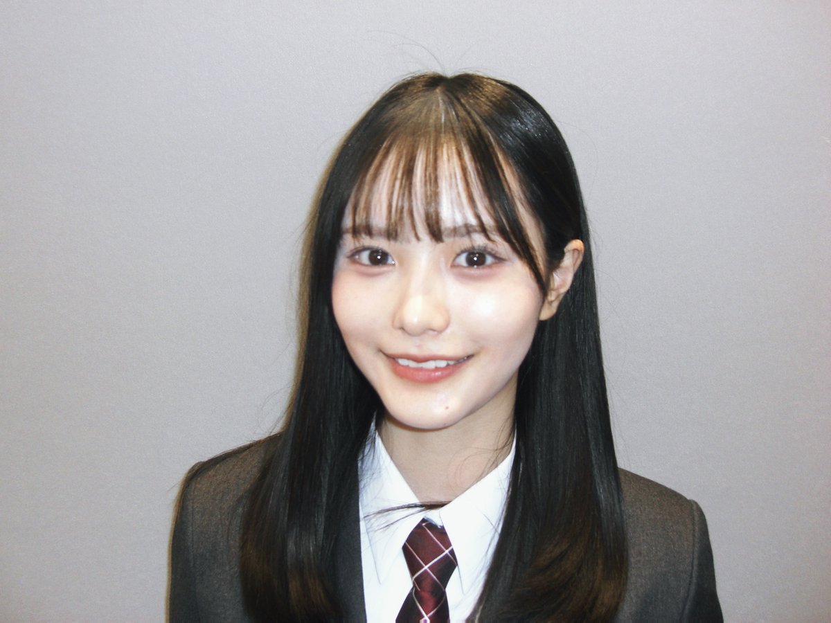 sakurazaka46's tweet photo. 中川智尋がブログを更新しました！🌸｜ 💌 https://t.co/3uUbwIglcM ぜひご覧ください！ #櫻坂46 #中川智尋 https://t.co/5y9sJeLC4x