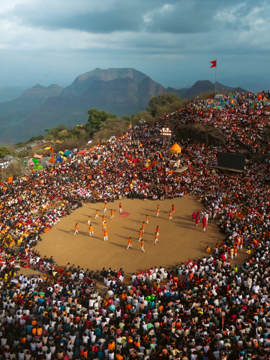 haram_khor_'s tweet photo. Photos I Took at Raigad Fort. https://t.co/TBQcCakT9Z