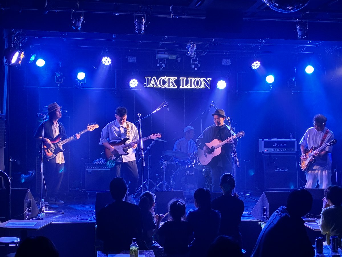 higeoyazi_65's tweet photo. 26年経ってやっと壁を越えたように感じた日になりました。
ラズ～TH～ジャック
やっと北摂の音楽は面になり始めたのです。そもそもこれが当たりの姿やんなぁ。
嬉しい。

ありがとうツンくん、莉子ちゃん。

◆2026/6/7(日) 誕生祭2026
レッケージ / Indian Popgun / 佐藤翼 / グラスニットジャガー https://t.co/sUOhwrrovG