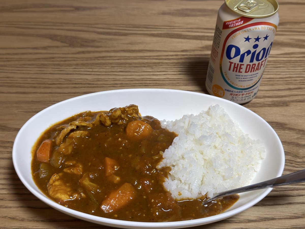 DesSwimmer's tweet photo. トマトも玉ねぎもだばだばいれた
こんなんまずいわけないやん無水カレーできました

早く来ないとなくなるよ？ https://t.co/hdiLl02oMk