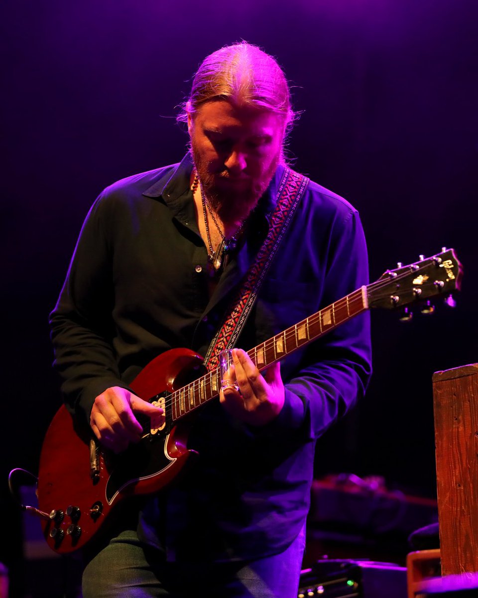 dailysplace's tweet photo. Happy Birthday Derek Trucks! 🎸🎶 https://t.co/oOxJxxQzUX