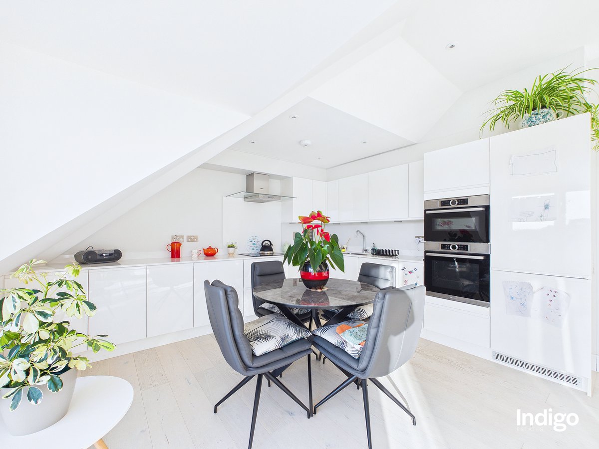 indigoestates's tweet photo. FOR SALE | ST CLEMENT

Asking £559,000

https://t.co/ALLXrYr8eE 

Please contact sales@indigo.je 
or call 01534 639955  

#indigoestates #jerseyci #forsaleinjersey #channelislands https://t.co/S79Rgr7efz