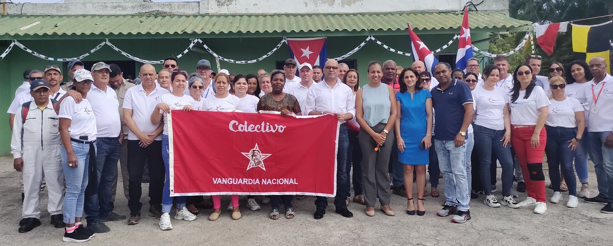 maritimossmm's tweet photo. ⚓✨ En vísperas del 14 de junio, Día del Trabajador Marítimo Portuario, reconocemos la disciplina y entrega de quienes sostienen con orgullo y compromiso las operaciones en el Puerto del Mariel.  

#DíaDelTrabajadorMarítimoPortuario #ServiciosMarítimosMariel #OrgulloMarítimo https://t.co/uz0ibTGA51