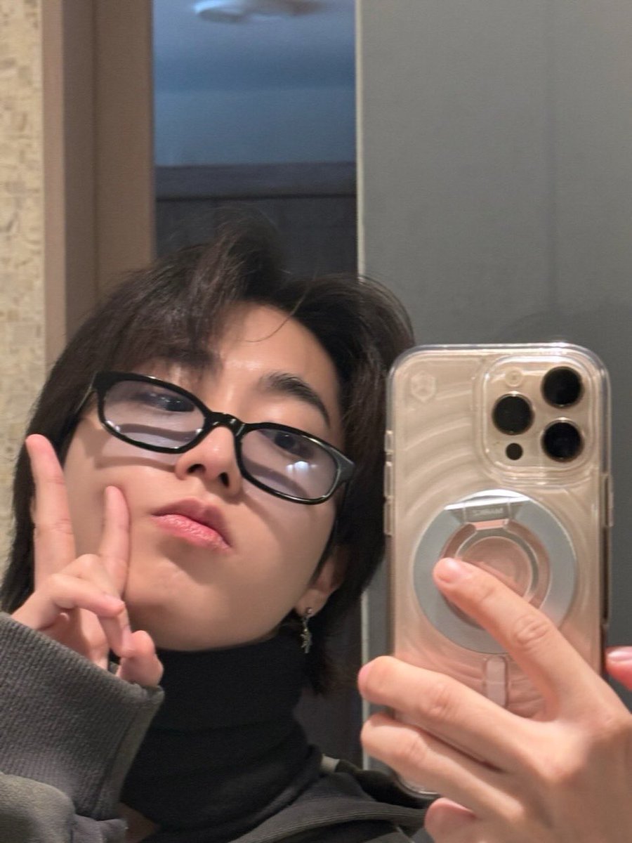 hansoftbot's tweet photo. han jisung instagram update! https://t.co/NcwjMeNDTB