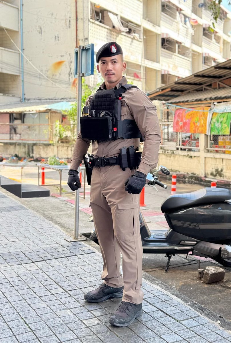 TheManShow4's tweet photo. คมเข้ม 58 🍊🍊🍊🍊🍊 #แอคนี้ลงรูปเพื่อความหล่อความฟินอย่างก๊อบไปหลอกลวงคนอื่น #ความหล่อ #ความเข้ม #แจ้งลบได้สุภาพด้วย #คอมเม้นด้วยความสุขภาพ #ไม่มโนนะ https://t.co/1W5eq5mOSM