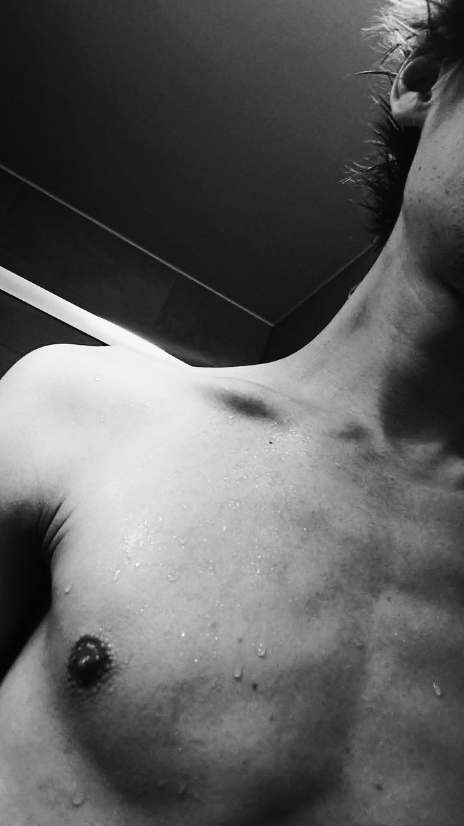 theNotYourBoy's tweet photo. Not everything needs a full view.

#GayX #MaleModel #BlackAndWhite #GayMen #Selfie #Monochrome #Gay #Hot #Shower https://t.co/8VWn270hLQ