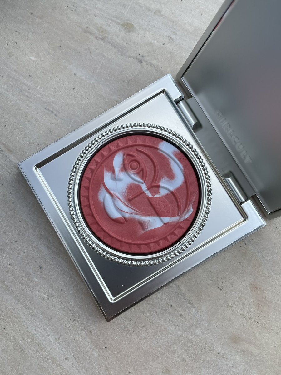 toxicboundaries's tweet photo. Cutest blush ever I found on YesStyle a while ago🥹 https://t.co/X1rWQpV5Fe
