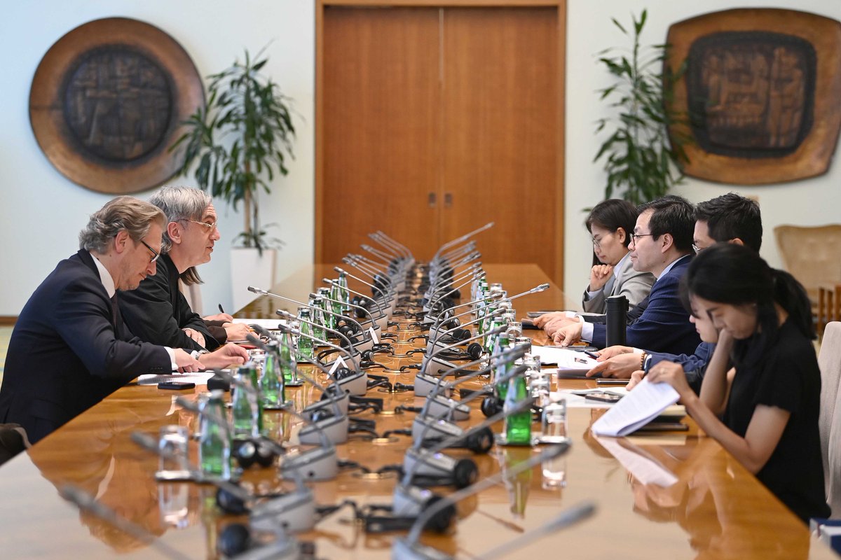 MOTIRKoreaEng's tweet photo. Minister for Trade Yeo Han-koo of #MOTIR met with Serbian Chamber of Commerce President Marko Čadež in Belgrade, Serbia, on June 5, 2026, during his visit for the signing ceremony marking the conclusion of negotiations for the #Korea–#Serbia #CEPA. https://t.co/RoiryYRyBK