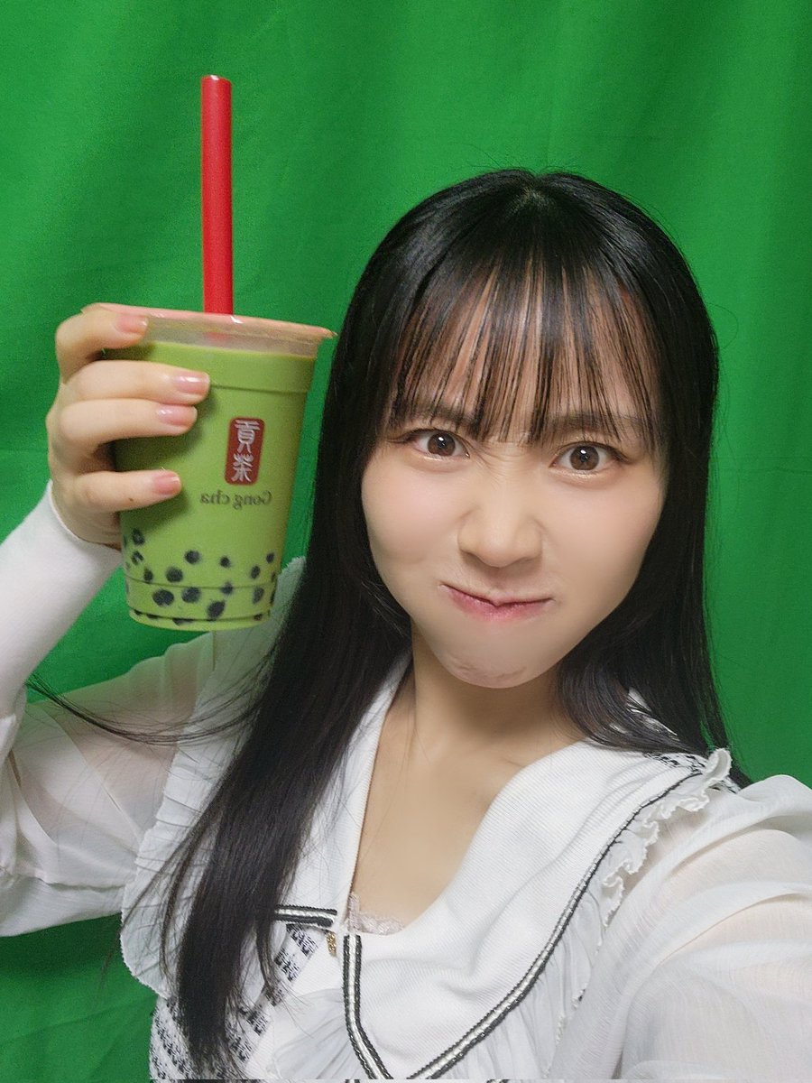 springmusicat's tweet photo. 去年買い損ねたゴンチャの一番摘み抹茶を今年はちゃんと買えたのでずっと勝ち誇った顔して生きてます🤗🤗🤗 https://t.co/37ME8IKhgl
