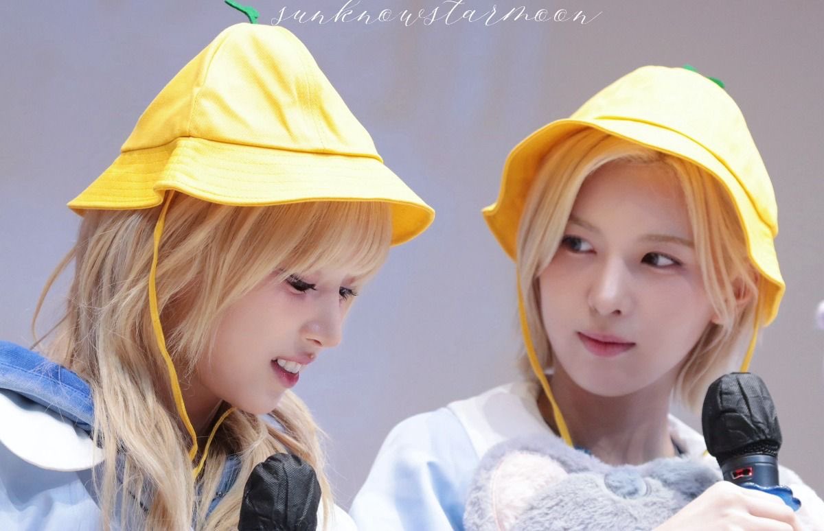 ohhaewonderful's tweet photo. they’re so in love https://t.co/ChoFEVRSJV
