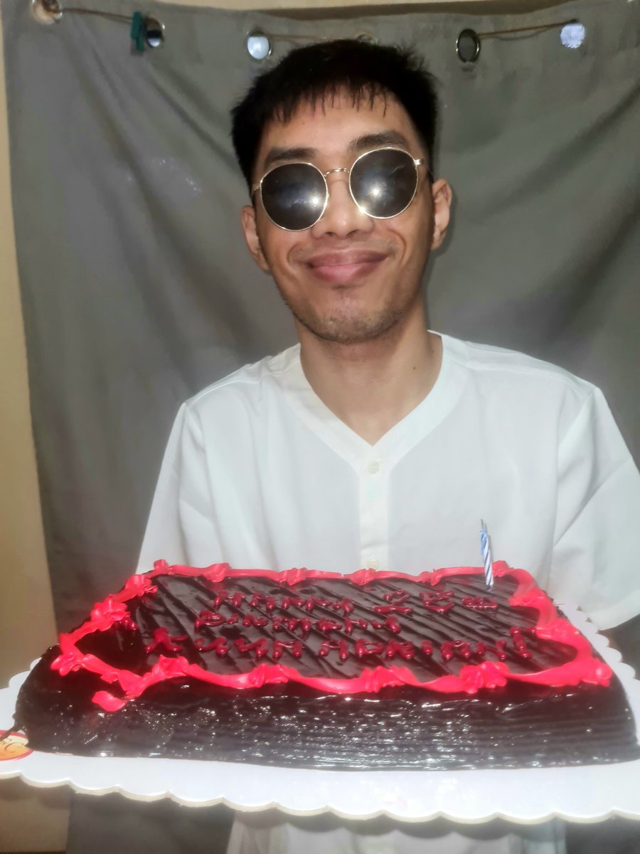 4drian2001's tweet photo. 25th birthday 🎂 https://t.co/fzCPiMVIbe