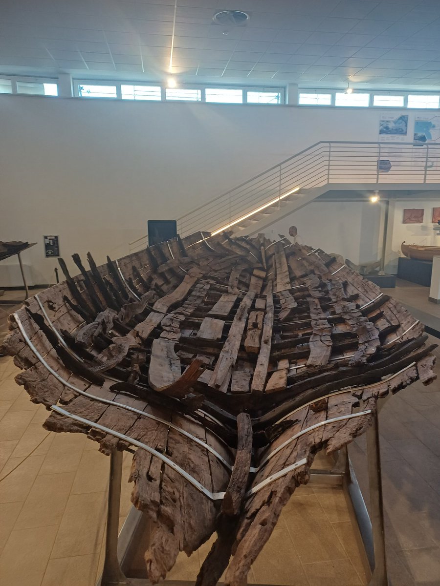 ZamunerDavide's tweet photo. Navi belle in musei dimenticati https://t.co/7oCecRFkRN