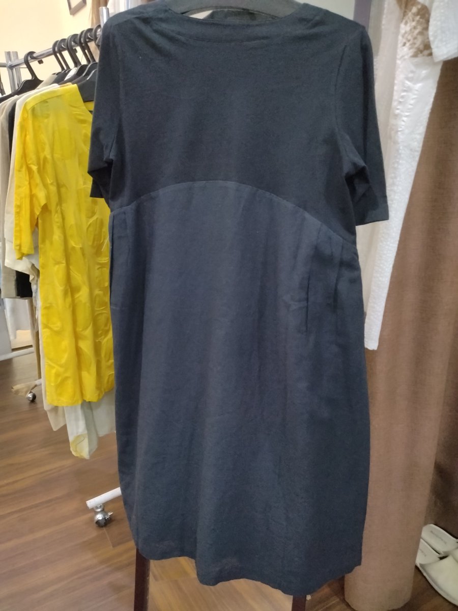 parcelmayumi's tweet photo. コットン素材異素材ブラックカラー
ワンピース👗
1枚で華やか
ブラックカラーが格好良い
夏大活躍の1枚
#夏大活躍の1枚 #夏ワンピース #異素材ブラックカラー #コットンワンピース #インポートセレクトショップパーセル https://t.co/63jbA4TCxy