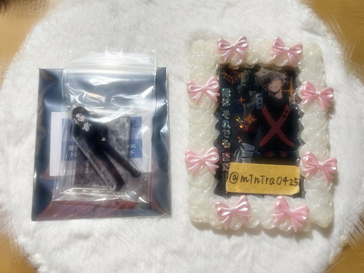 minira0425's tweet photo. @X 

HUNTER × HUNTER 描き下ろし スーツ(戦闘後)ver. トレーディングアクリルスタンド 交換 

求　キルア又はクラピカ アクリルスタンド

譲　フェイタン アクリルスタンド

発売から期間が経っていますが、
検索からでも大歓迎なのでお気軽にお声掛けください！🙇‍♀️ https://t.co/I8tcFsU95w