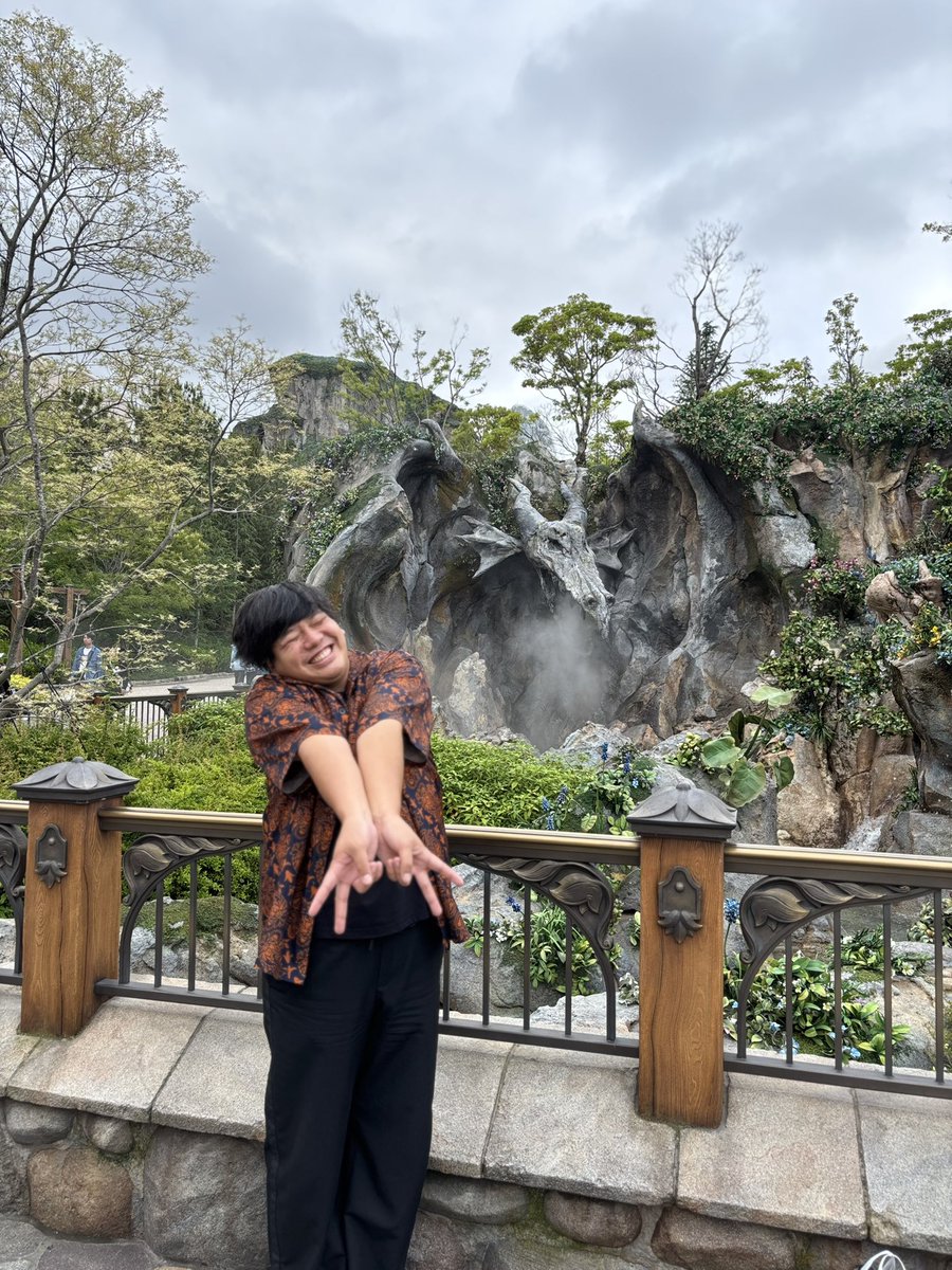 HakuTemie's tweet photo. ディズニーシー今年も激楽しんでもうてます🥳 https://t.co/kCKyEtbC2S