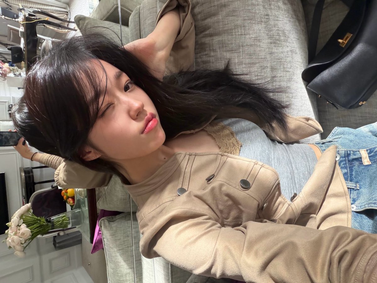 palette_roh's tweet photo. 스물일곱 얼굴 너무 아름다워서
이 여자의 서른이 벌써부터 너무 두렵다......... https://t.co/SIWMMhl1Mc