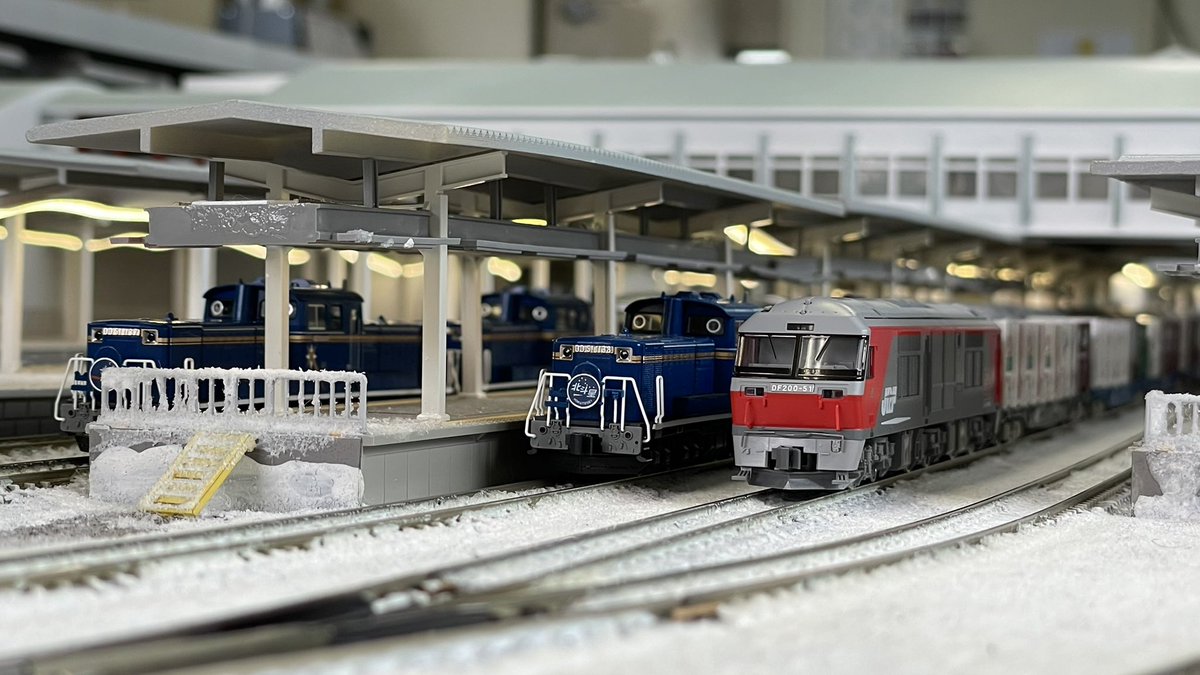 Re_Color_train's tweet photo. 【東京・はなれ3階】本日ご来店のお客様⑤

寝台特急カシオペア

※ 15番線使用

#リカラーはなれ #リカラー #鉄道模型 #Nゲージ #レンタルレイアウト https://t.co/TkZ3iHHT3u