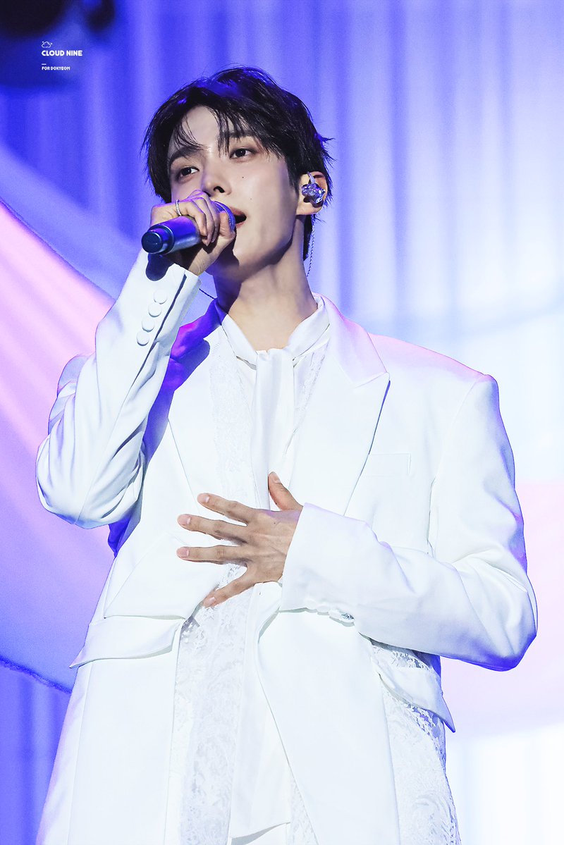 cloudninedk's tweet photo. 260530 DxS [소야곡] ON STAGE - DAEGU

#세븐틴 #SEVENTEEN #도겸 #DK #DOKYEOM #이석민 #도아해 https://t.co/VuE7YQwxhv