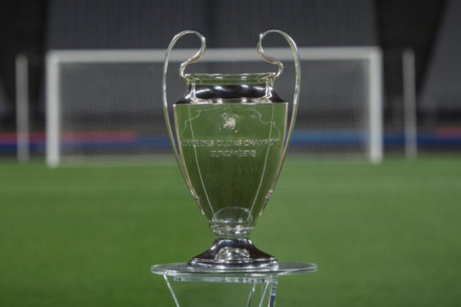Lea_EFC's tweet photo. Name two things that just don’t belong together 

I’ll start…. https://t.co/uBUtYbNoqL