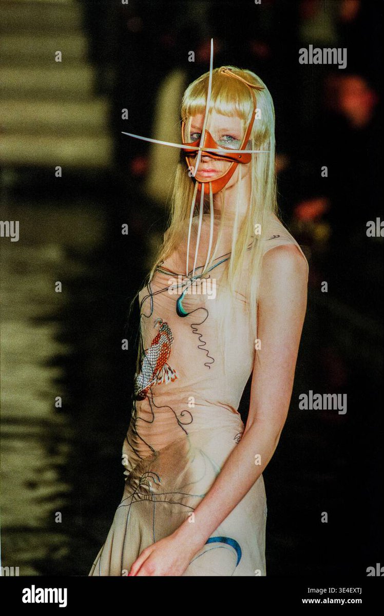 photostreaming's tweet photo. Alexander Mcqueen Spring/Summer 1997. https://t.co/9mHNIftgzb