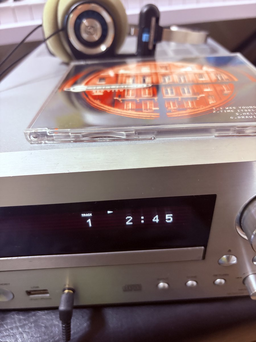 plasmax248's tweet photo. ピックアップの取り替えとシリコングリースを塗ったら完全復活^_^ https://t.co/S2RWHXkU1Y