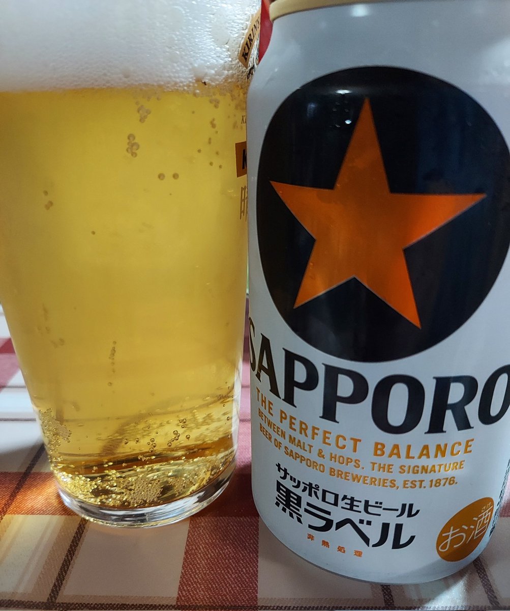hitosui's tweet photo. 今夜は、黒ラベル🌟 🍺
青椒肉絲。刺身蒟蒻。 https://t.co/xYuUpLZy5u
