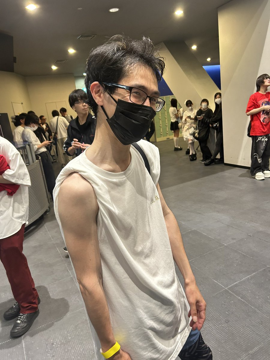 moyasiitame___'s tweet photo. スプライズ周年
とむおじ招待ありがとうございました！
あの髪っていいんですよね〜 https://t.co/Ar8hs39CYl