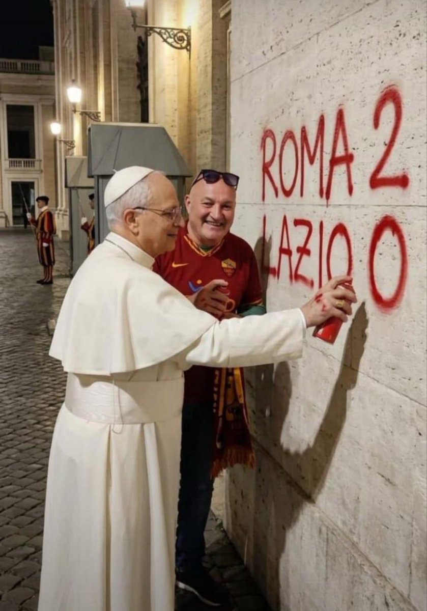 24Broski's tweet photo. @AntonioLaurenzi Croccantissima anche l'altra 😀😜😂 https://t.co/hToYHrbA4S