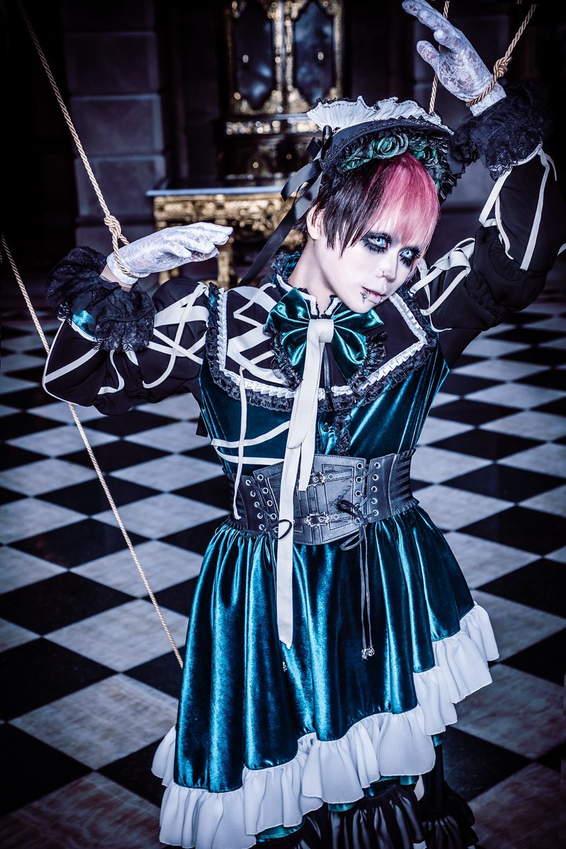 xaaxaa_official's tweet photo. ||◤　　　　　　　      ◥||
　最新アーティスト写真
||◣　　　　　　　      ◢||

2026年6月9日0:00 デジタルリリィス
【ちぎれちゃう】

2026年9月〜
全国８大地方網羅ツアー
【増殖】

ザアザア一二執念記念単独公演
【恐鳴】
2026年12月12日(土)
横浜BayHall

#ザアザアの世界には中毒性がございます