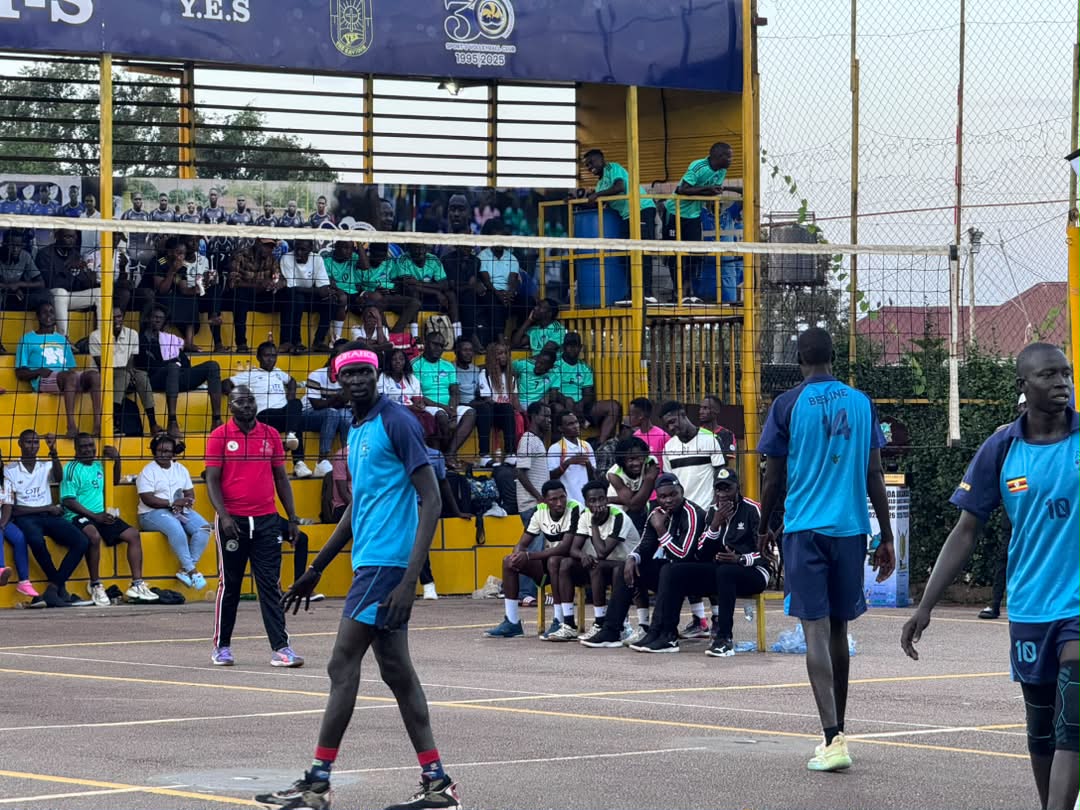 CRVAug's tweet photo. The stands flooded @BeelineVC @lakersEntebbevc @USPAmedia @BugandaKingdom_ @UNADeaf @nssfug @Airtel_Ug @Sanyuka_Prime @StarTimesUganda @Stabex_Ug @URSBHQ @URAuganda @UCC_Official @UNBSug @MuteesaIRoyal (25-21, 23-25, 25-23, 20-25, 15-12) @NBSportUg https://t.co/rO4utYbJK6