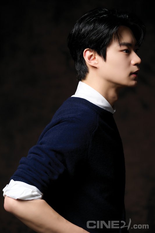 Hyun tweet media