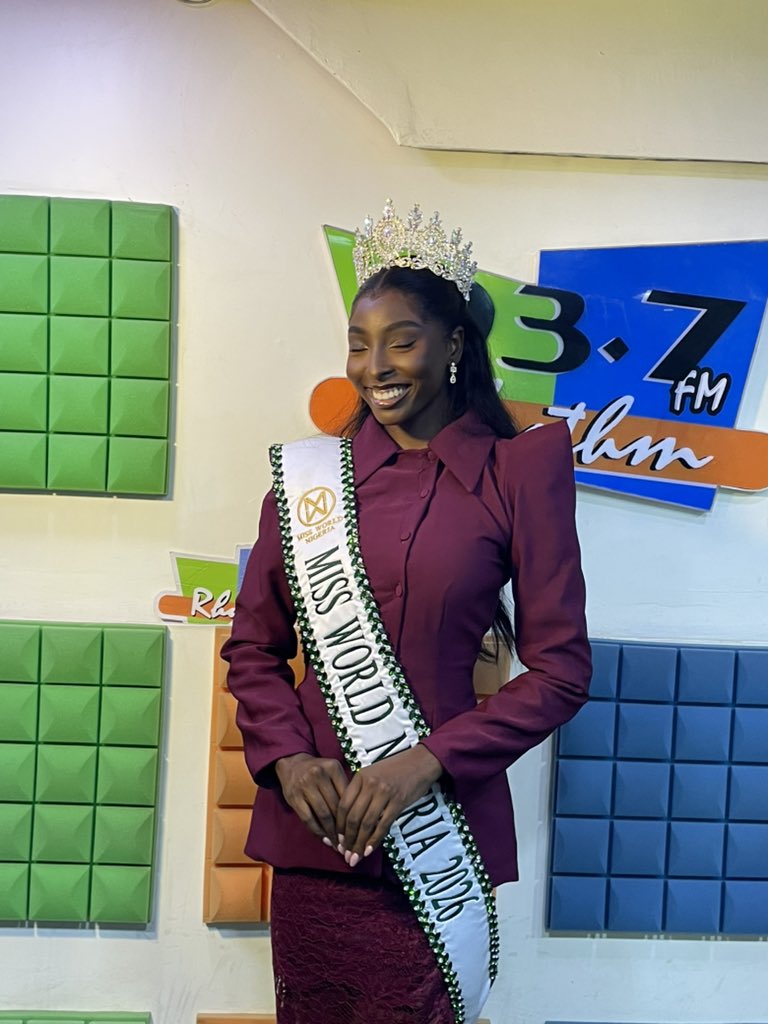 937RhythmFm's tweet photo. What an amazing time hosting the reigning Miss World Nigeria at Rhythm FM! Great conversations, positive energy, and beautiful memories captured along the way. πΈβ¨π #RhythmFM #MissWorldNigeria #GoodVibes https://t.co/xeZb4I4rHk