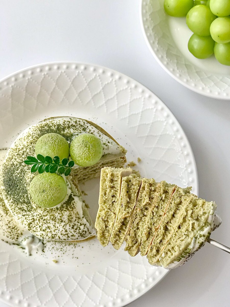 Lisa_Moy's tweet photo. Who’s down for a mid-week snack pick-me-up My new matcha cookie is crispy, sweet and totally addictive—share this with your snack buddy https://t.co/Rp9CaloN0r