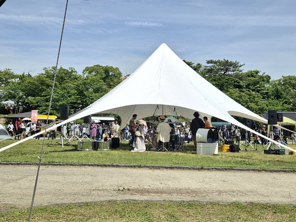 omakeno_omake's tweet photo. 🌞
🪷
🎷🎹🥁🎺

#東北スティールパンフェスティバル2026 https://t.co/AEAwu3gkOe
