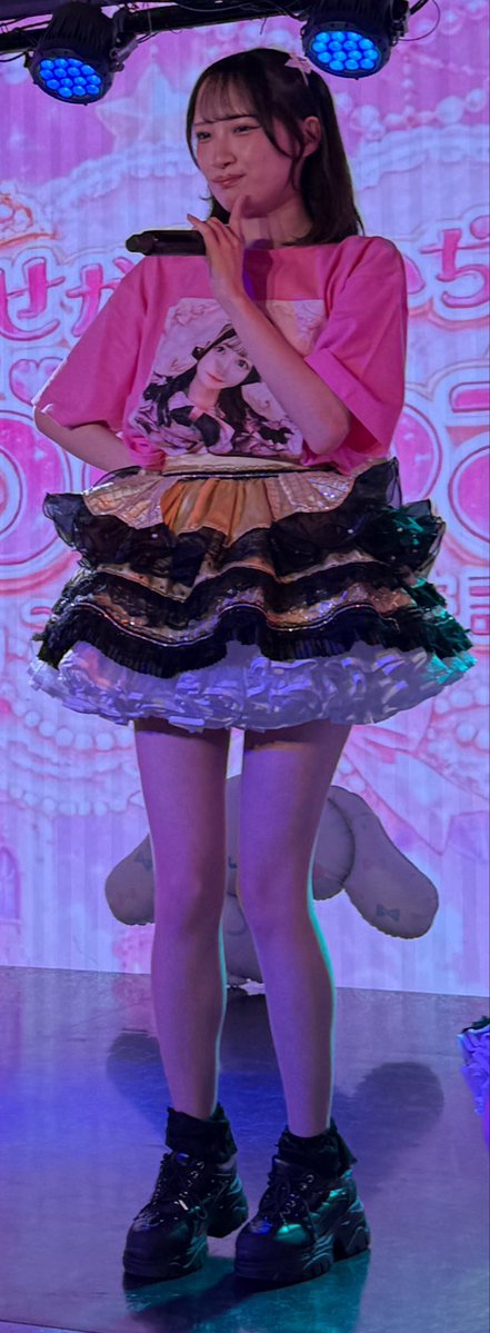 okinu573's tweet photo. ライブ中の笑顔がステキ
歌声も癒されます
#あやまる生誕2026
#桜倉蛍 さん
#ねぇねぇほたるん https://t.co/fEfIZ8dkqV