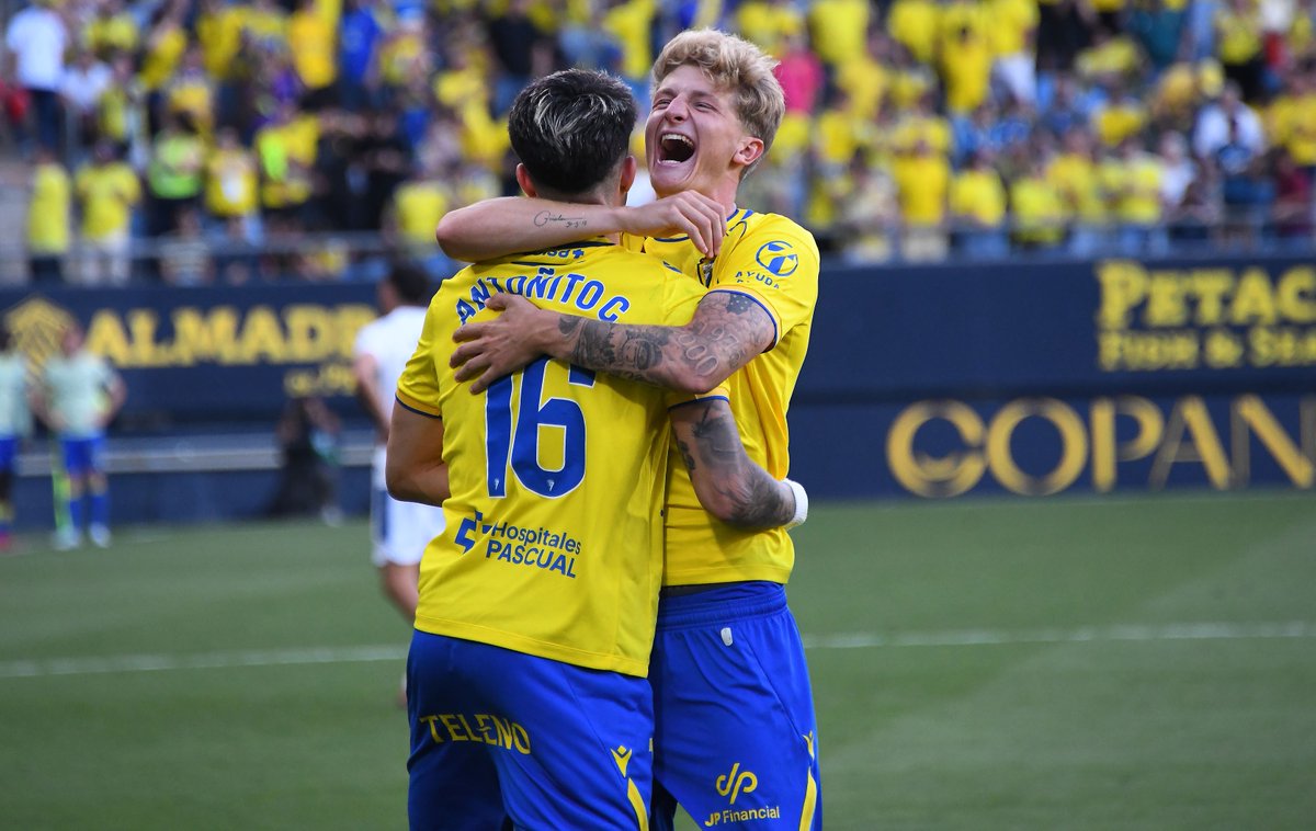 Cadiz_CF's tweet photo. 🤝 Ocho jugadores finalizan vinculación con la entidad

El club agradece el compromiso de los futbolistas que concluyen contrato o cesión y les desea la mayor de las suertes en sus nuevos retos profesionales 🤞

🔗 https://t.co/SfijYOx7Je https://t.co/M9BIwZlmAL